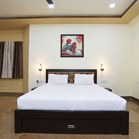 Oyo 9428 Hill View Room Goverdhan Vilas Udaipur Luaran gambar