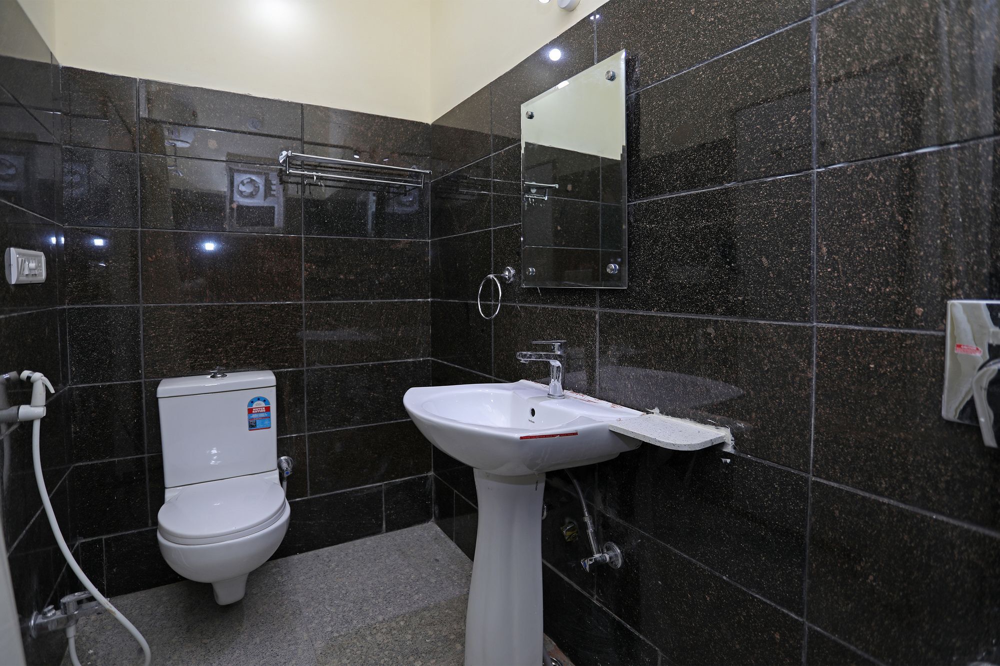 Oyo 9428 Hill View Room Goverdhan Vilas Udaipur Luaran gambar