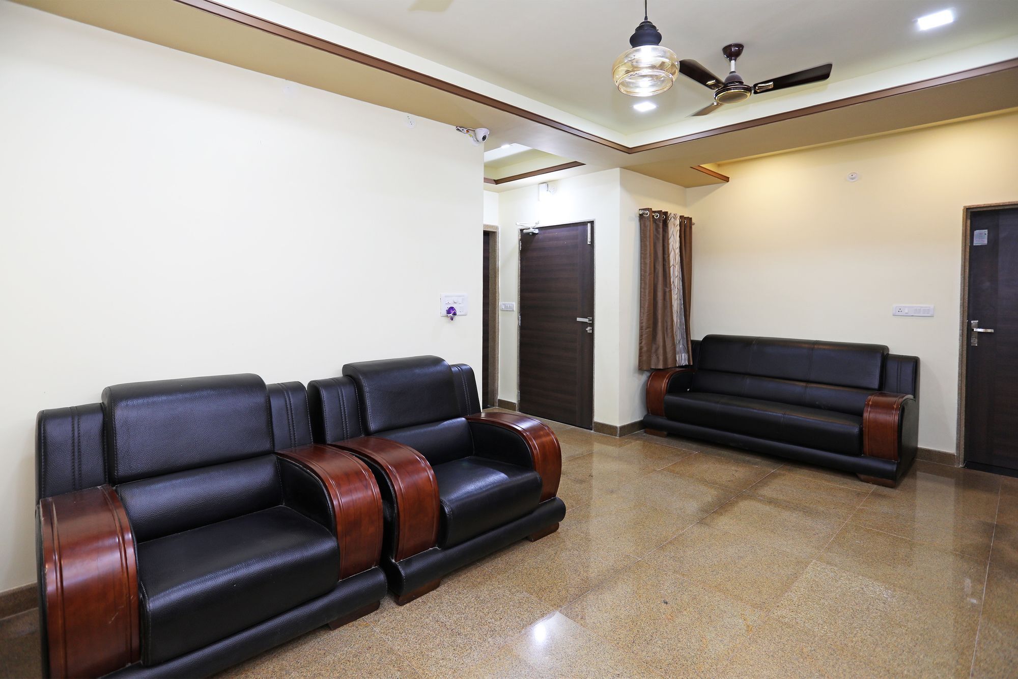 Oyo 9428 Hill View Room Goverdhan Vilas Udaipur Luaran gambar